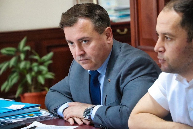 Заур Эминов провёл рабочее совещание с участием генерального директора ООО «Газпром межрегионгаз Махачкала»