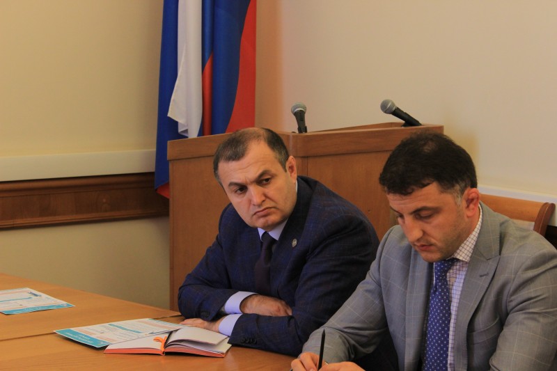 В Правительстве Дагестана обсудили промежуточный отчёт о государственной кадастровой оценке