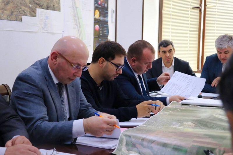 Вопрос предоставления земельных участков под ИЖС жителям с.Дылым обсудили в Минимуществе