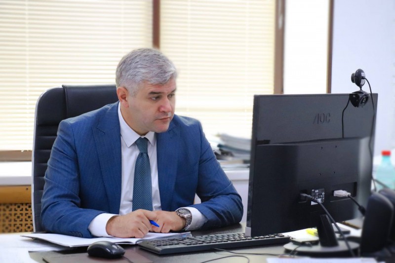 В Минимуществе Дагестана в формате ВКС прошло совещание с разработчиками ГИС