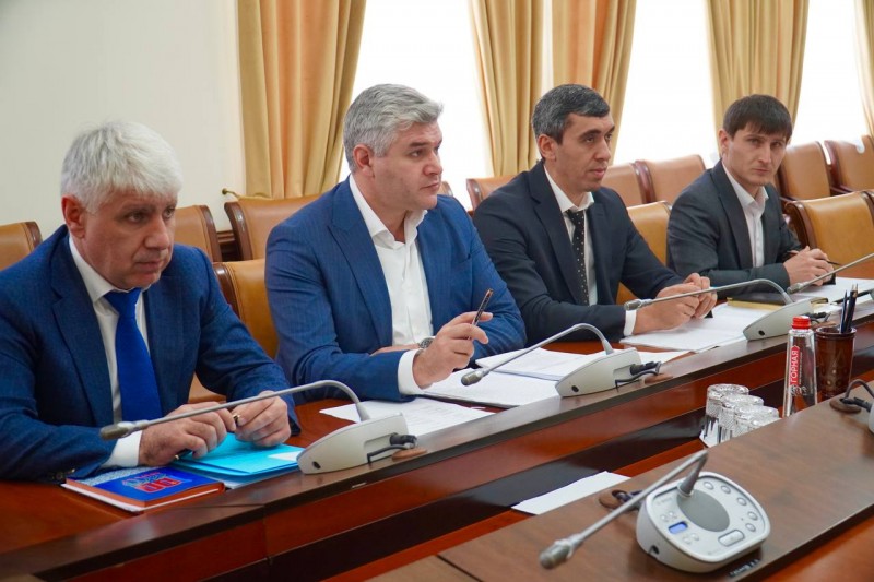 Представители Минимущества Дагестана приняли участие в совещании с АО "Дом.РФ"
