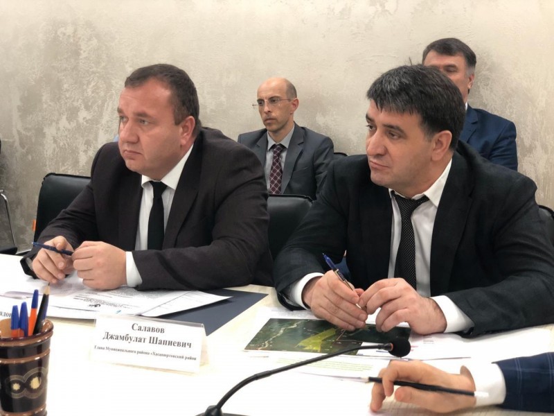 Агарагим Кагиргаджиев принял участие в обсуждении актуальных проблем в сфере санитарно-экологического благополучия республики