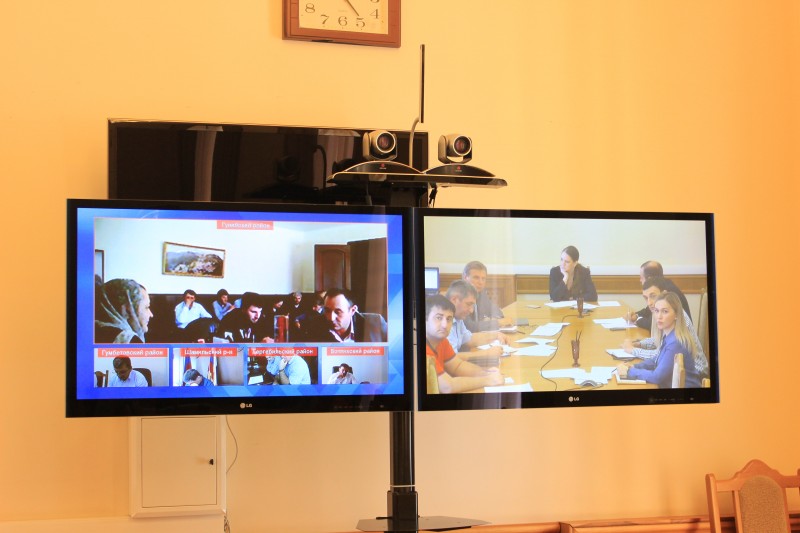 В Правительстве Дагестана обсудили работу муниципальных районов с промежуточным отчётом о государственной кадастровой оценке
