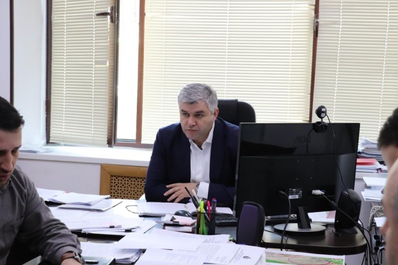 На совещании обсудили передачу здания общежития муниципалитету