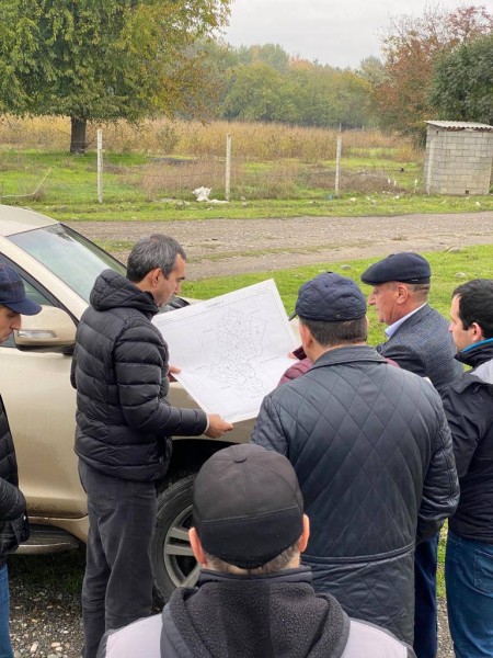 Глава Минимущества Заур Эминов посетил МАПП "Яраг-Казмаляр" и "Тагиркент-Казмаляр"