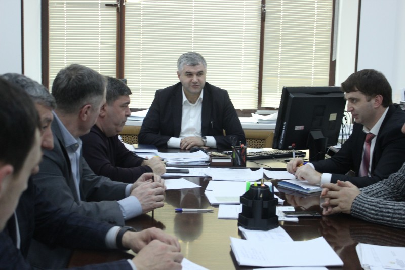 В Минимуществе Дагестана прошло совещание по вопросу перевода земель сельхозназначения под строительство мусоросортировочных комплексов