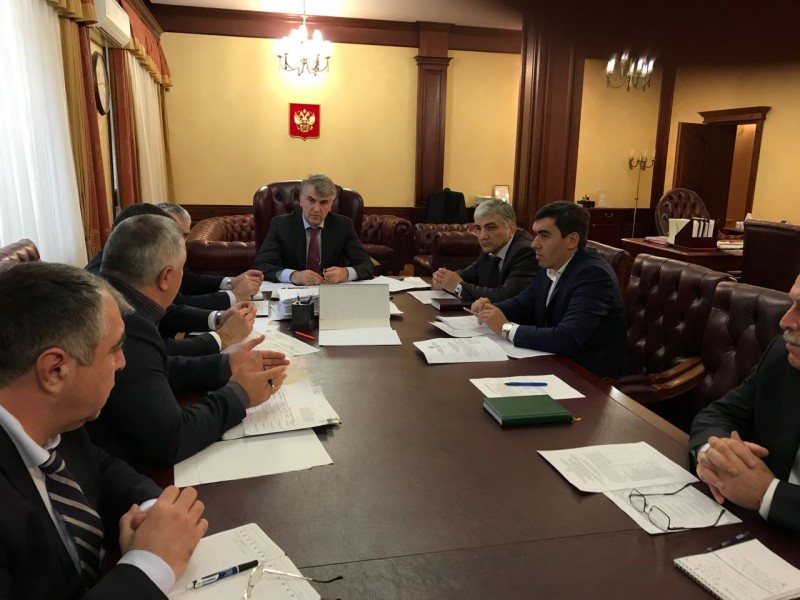 Руководитель Минимущества РД провел внеплановое совещание по вопросам государственных унитарных предприятий, находящихся в стадии ликвидации