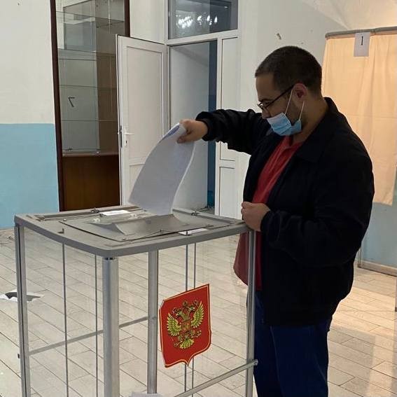 Сотрудники Минимущества Дагестана активно проголосовали во второй день выборов