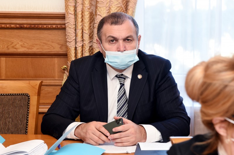 Агарагим Кагиргаджиев принял участие в заседании Президиума Народного Собрания