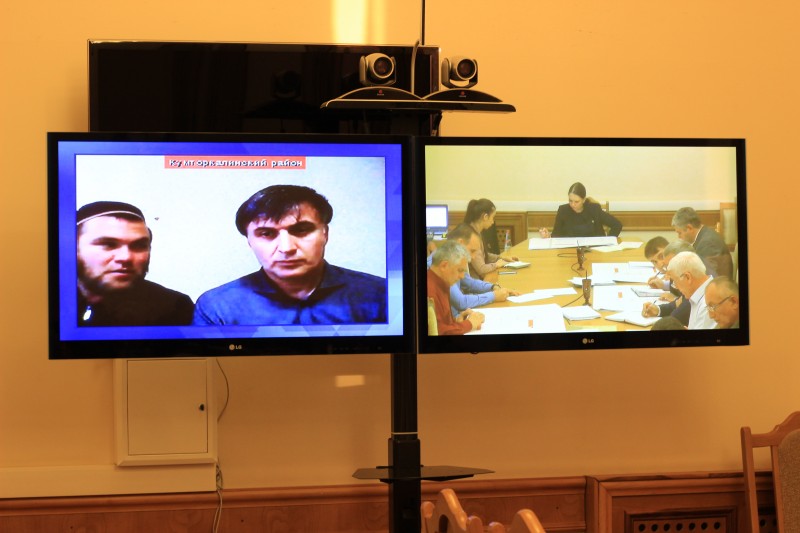 Екатерина Толстикова обсудила эффективное использование республиканских земель в Кумторкалинском районе