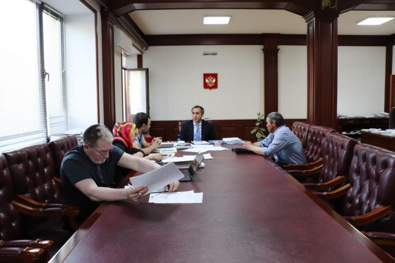 Заур Эминов провел прием граждан