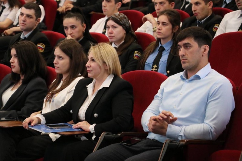 Заур Эминов принял участие в работе l-й Региональной научно-практической конференции