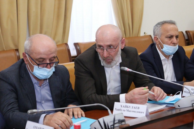 Заур Эминов принял участие в заседании Совета по развитию агропромышленного комплекса при Главе РД