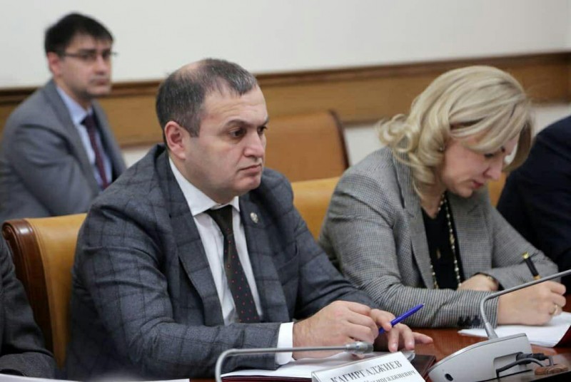 Агарагим Кагиргаджиев принял участие в совещании Правительства Дагестана по вопросу строительства в регионе объектов в рамках федеральных и республиканских программ