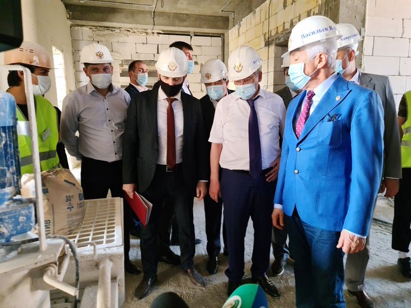 ﻿ На предприятиях Дагестана запустят производство штукатурных станций