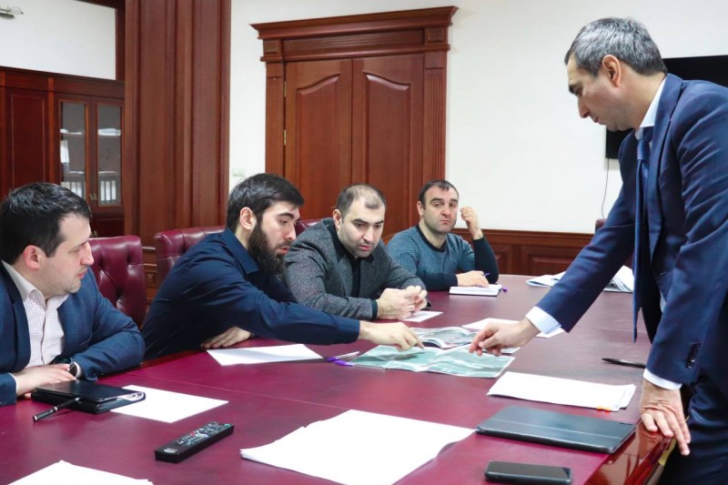 Рабочее совещание с представителями Минобрнауки РД прошло в Минимуществе