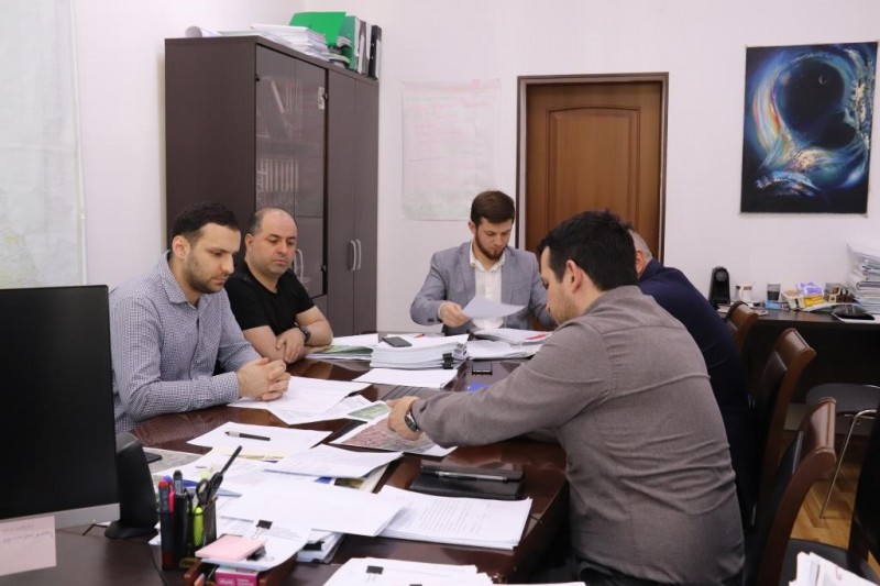 На совещании обсудили передачу здания общежития муниципалитету