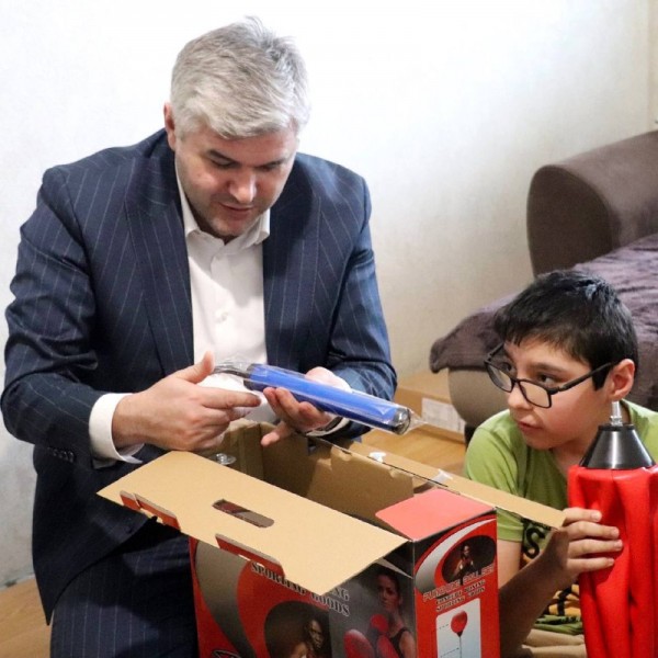 Первый замминистра Хабиб Джанаев принял участие в акции "Ёлка желаний"