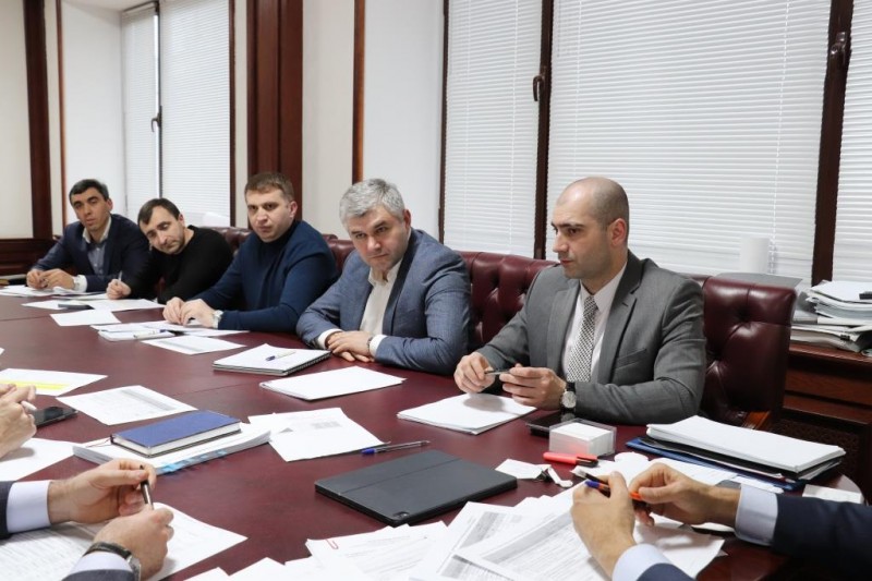 На совещании обсудили ситуацию по неналоговым доходам в республиканский бюджет