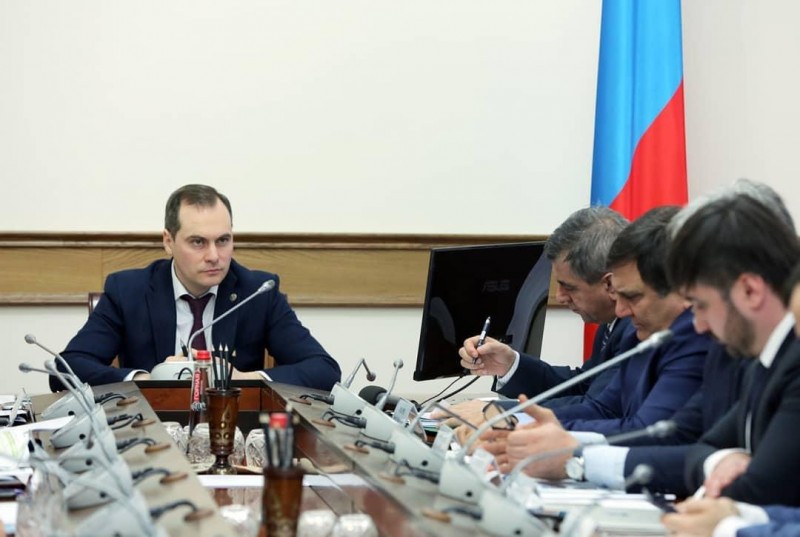 В обсуждении реализации проектов в области возобновляемых источников энергии принял участие Агарагим Кагиргаджиев