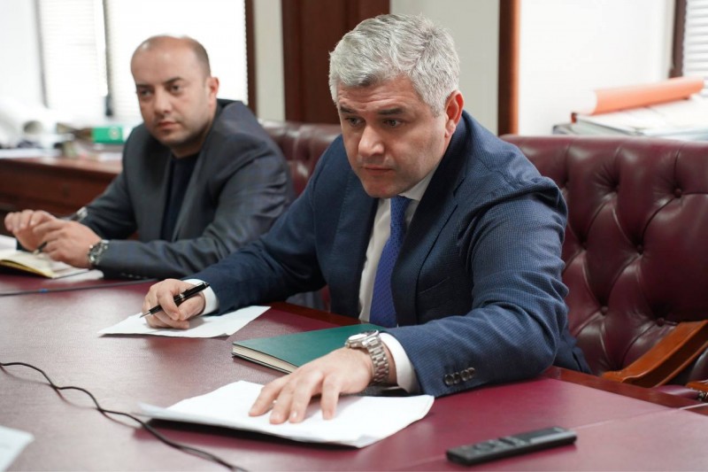 Заур Эминов выслушал проблемы жителей Шамильского района