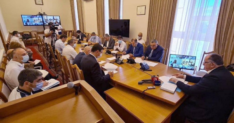 Агарагим Кагиргаджиев принял участие в совещании Правительства РД по эффективному использованию земель сельхозназначения