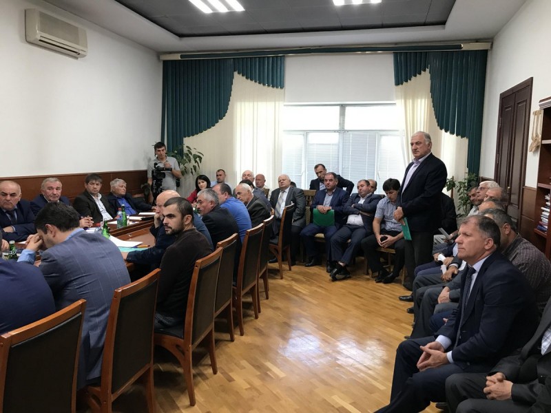 В администрации Табасаранского района состоялось совещание под руководством Екатерины Толстиковой