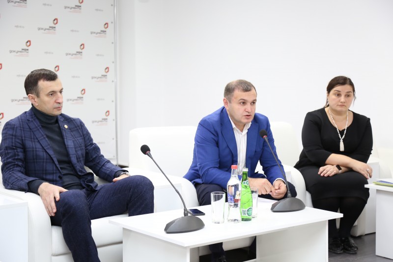 В Республиканском МФЦ прошел четвертый и заключительный семинар специалистов центра  «Мои Документы» и Минимущества Дагестана
