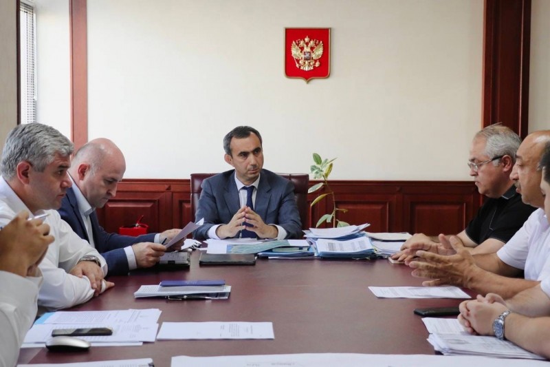 Актуальные земельные вопросы Кумторкалинского района рассмотрели в Минимуществе