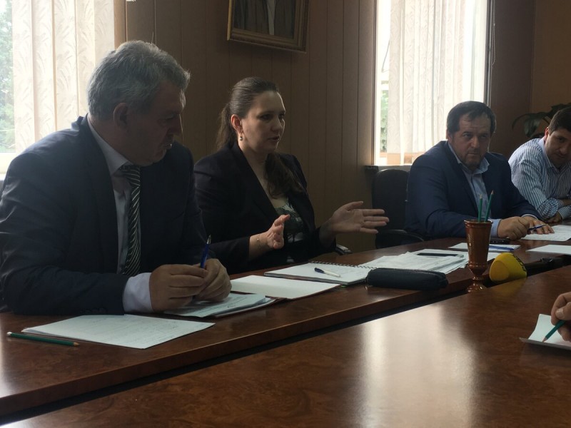 Екатерина Толстикова изучила порядок использования земель в границах Сулейман-Стальского района