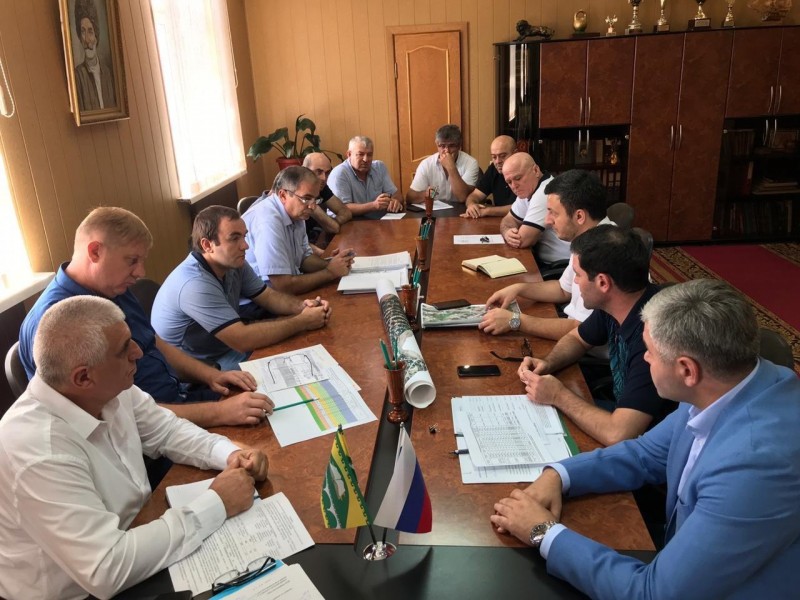 В Дербенте и Сулейман-Стальском районе рассмотрели вопросы проведения комплексных кадастровых работ