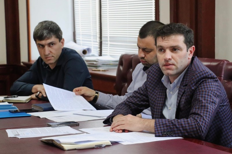 В Минимуществе Дагестана состоялось рабочее совещание с представителями администрации города Каспийск