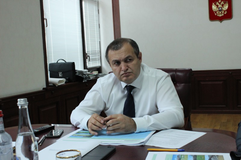 Агарагим Кагиргаджиев провел совещание по вопросу реорганизации ГУПов
