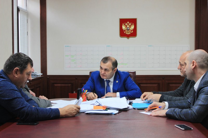 Агарагим Кагиргаджиев обсудил с представителями Унцукульского района промежуточные итоги государственной кадастровой оценки