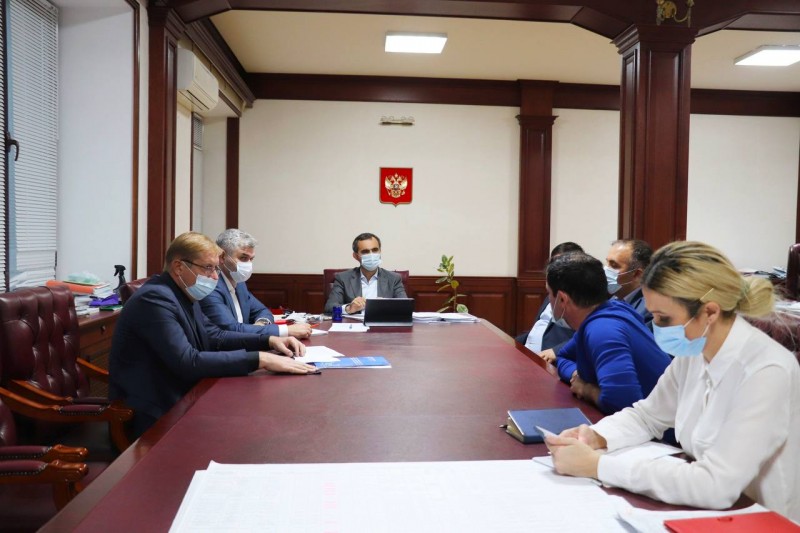 Проведение комплексных кадастровых работ на территории РД обсудили в Минимуществе
