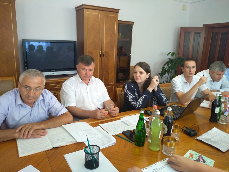 Екатерина Толстикова призвала руководство Кизлярского района подойти к решению проблем со всей ответственностью