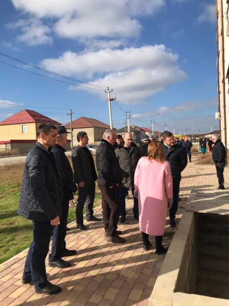 Мурад Алиев принял участие в осмотре квартир, построенных по программе переселения из аварийного жилья
