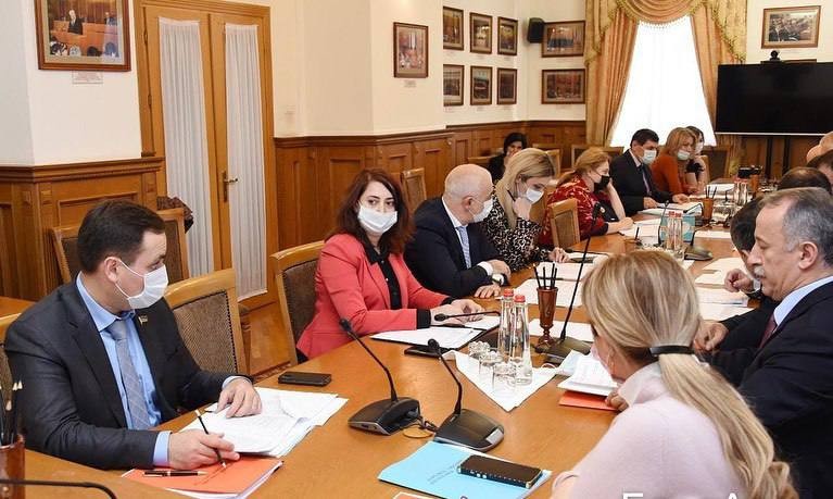 Представители Минимущества Дагестана приняли участие в заседании Комитета НС РД
