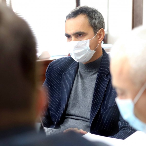 Еженедельное аппаратное совещание прошло под руководством Заура Эминова