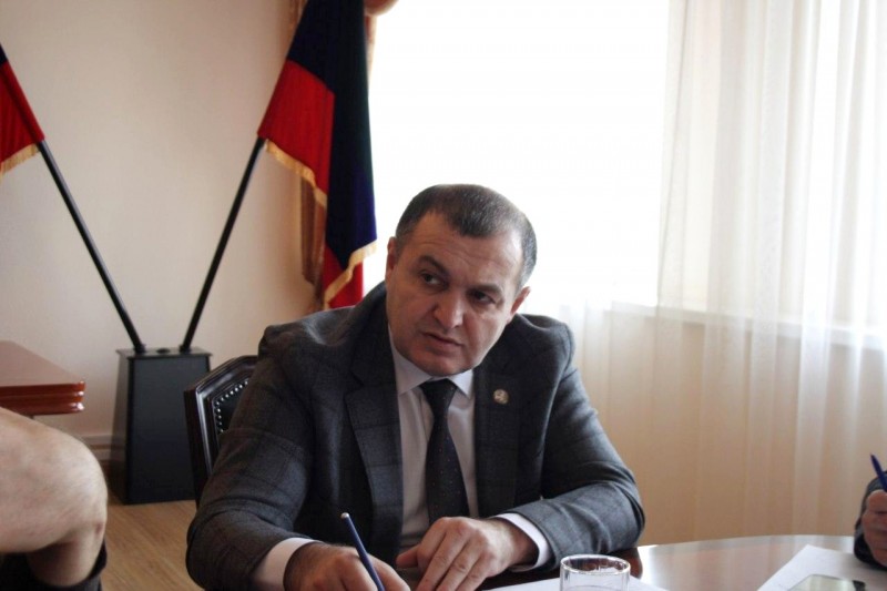 Агарагим Кагиргаджиев провел прием граждан в Новолакском районе