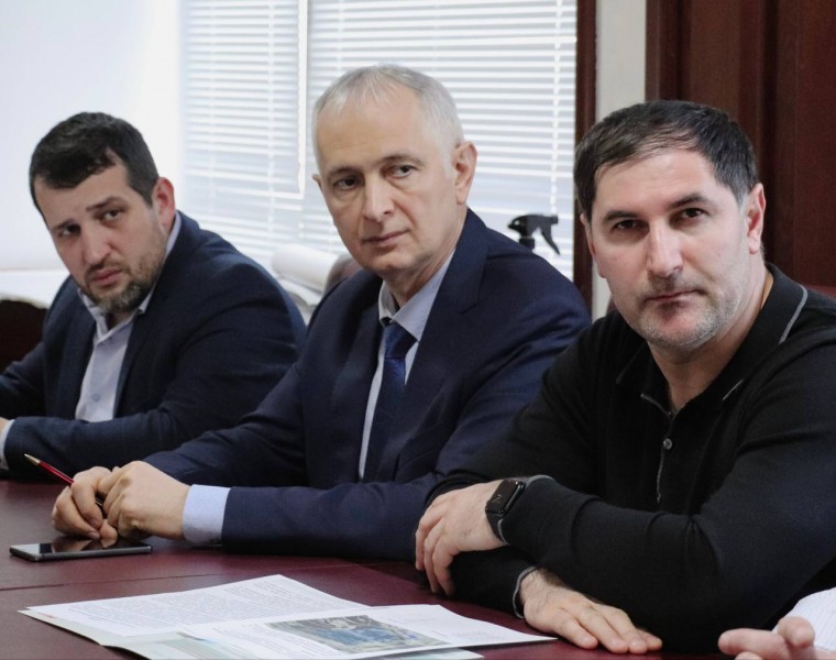 Предоставление земельного участка под строительство завода по производству жидкого медицинского кислорода обсудили в Минимуществе