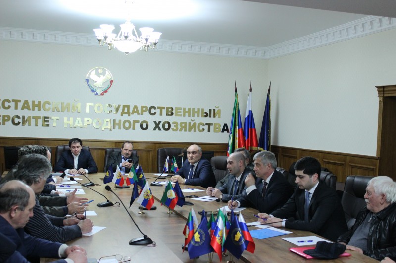 Мурад Алиев принял участие в совещании с представителями общественных организаций и бизнеса по актуальным вопросам итогов государственной кадастровой оценки