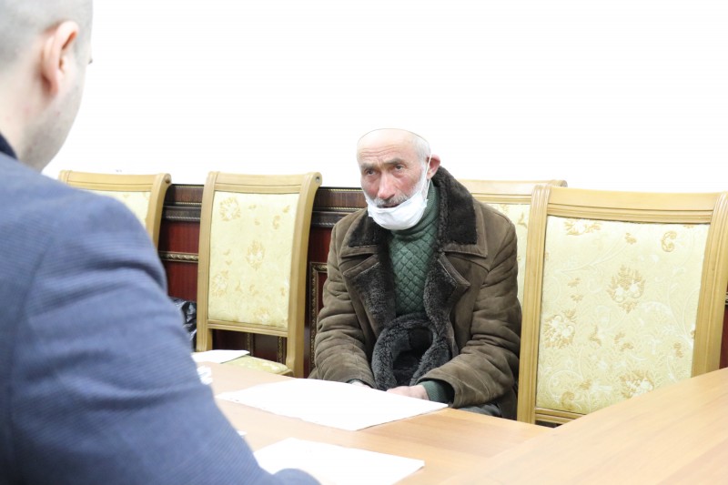 Первый заместитель министра по земельным и имущественным отношениям РД Мурад Алиев провел приём граждан