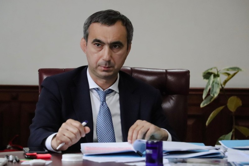 Еженедельное аппаратное совещание прошло под руководством Заура Эминова
