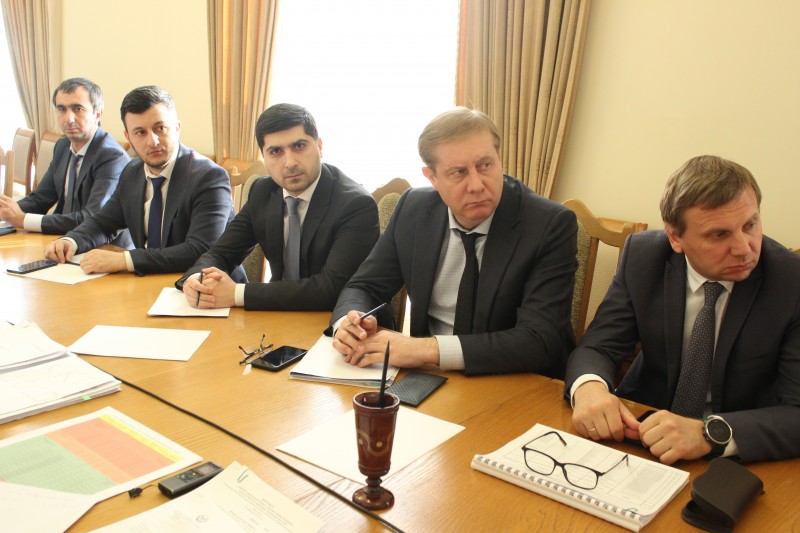 Совещание по проведению комплексных кадастровых работ на 2020 год прошло в Правительстве Дагестана