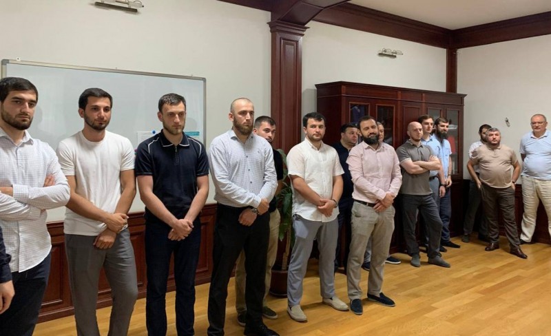 Представители военкомата провели встречу с мужским активом Минимущества Дагестана