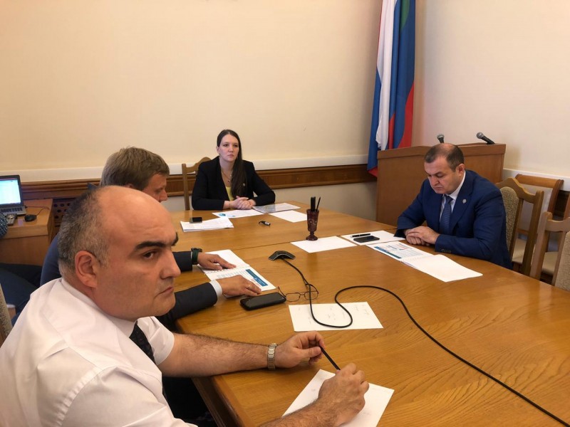 Вице-премьер Екатерина Толстикова обсудила проведение кадастровой оценки с главами районов