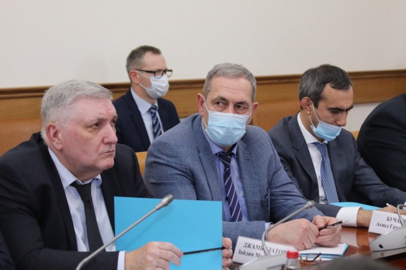 Заур Эминов принял участие в заседании Совета по развитию агропромышленного комплекса при Главе РД