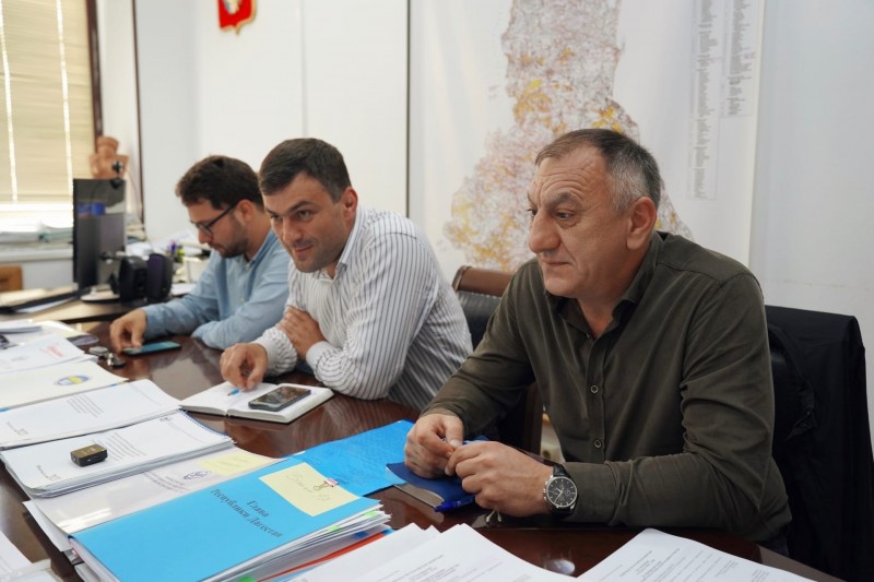 В министерстве рассмотрели вопрос определения границ между Каспийском и Махачкалой, на которых расположен земельный участок, принадлежащий компании «Газпром»