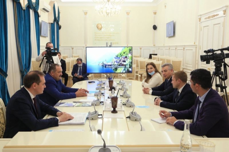 Врио Главы Дагестана провел встречу с президентом Общероссийской общественной организации МСП «ОПОРА РОССИИ»